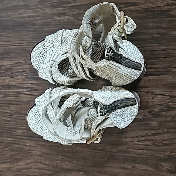 FreeBird Rare Claw White Python Snake Heel Sandals - Picture 3 of 5